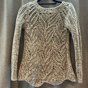 EUC Ann Taylor LOFT Sweater